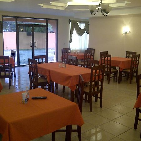 Hotel Cibeles La Ceiba Exteriör bild