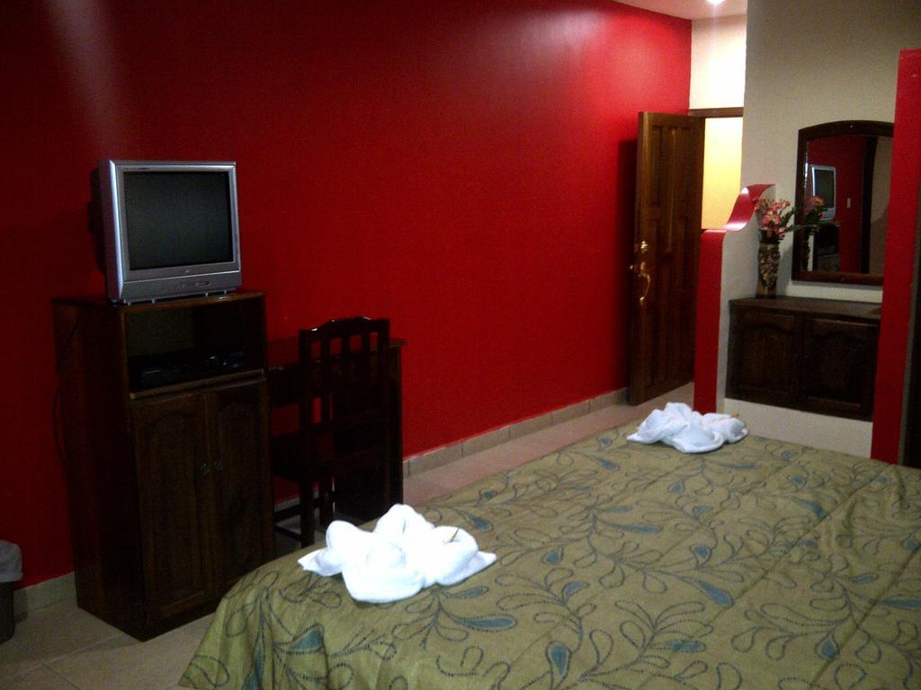 Hotel Cibeles La Ceiba Rum bild
